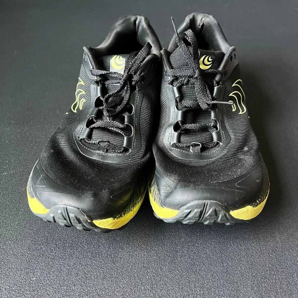 Topo Athletic MTN Racer 3 Mens 9.5 Trail Running Shoes Black Lime Vibram ZipFoam